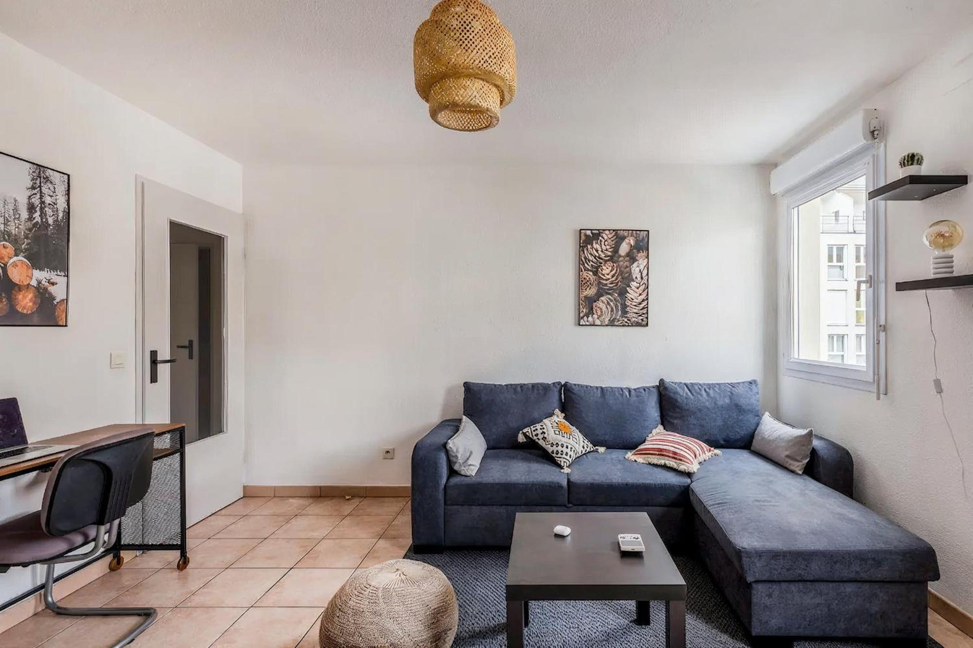 Superbe Appartement - Parking Gratuit - 4 Personnes Chambéry Zewnętrze zdjęcie