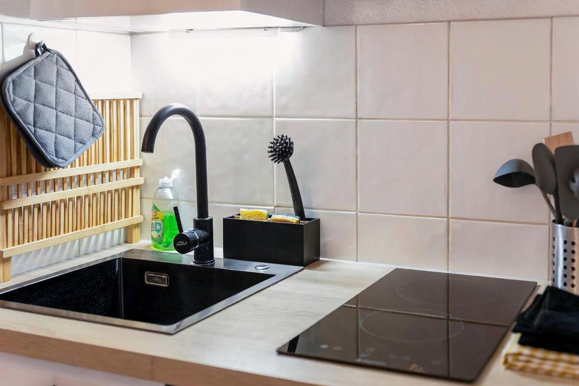 Superbe Appartement - Parking Gratuit - 4 Personnes Chambéry Zewnętrze zdjęcie