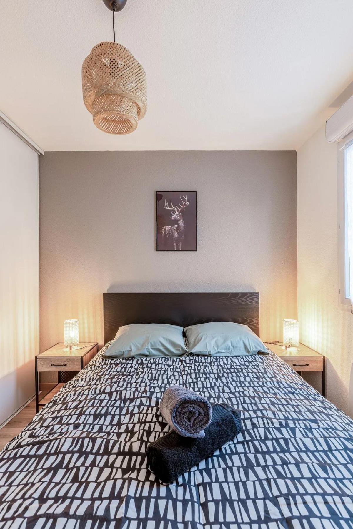 Superbe Appartement - Parking Gratuit - 4 Personnes Chambéry Zewnętrze zdjęcie
